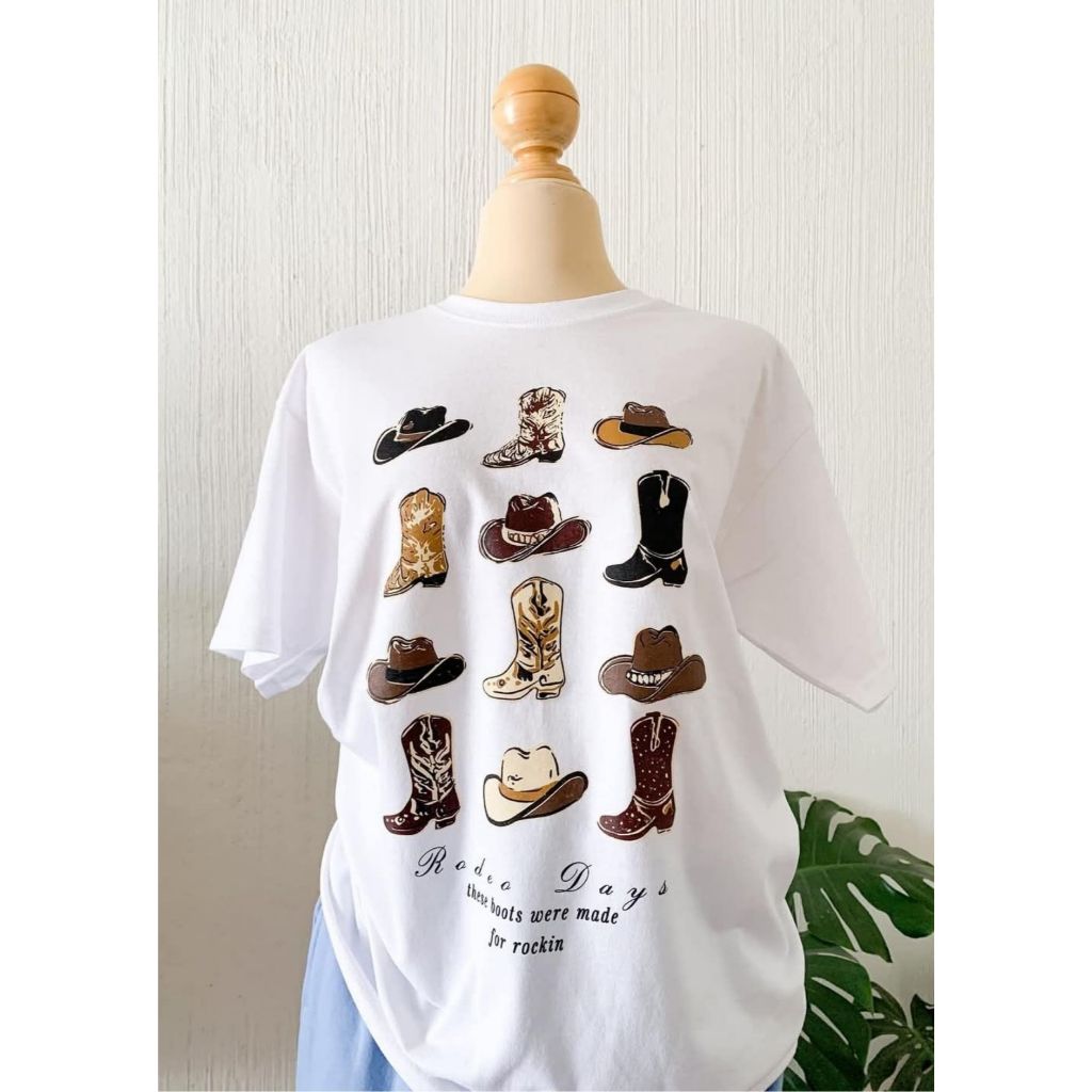 Camiseta Feminina Estampada com: Rodeo Day - Moderna Estampada 100% Algodão Manga Curta Gola Redonda Tecido Confortável