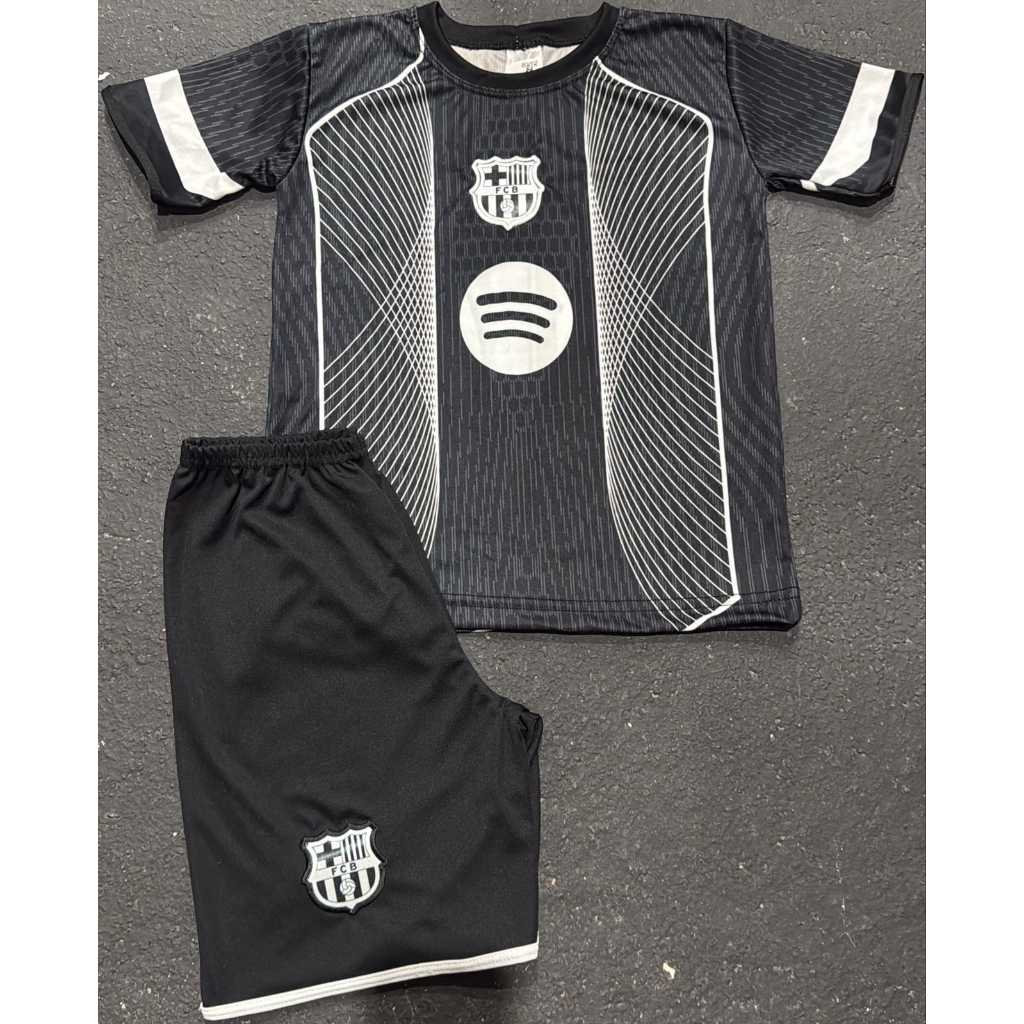 Conjunto Infantil do  Barcelona com Escudo Bordado Do 04 ao 14