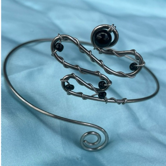 Bracelete Eclipse Em Aço Com Pedra Ônix Ajustável Prateado Lançamento Feminina Ajustável em Aço Alta Durabilidade em Oferta na Shopee