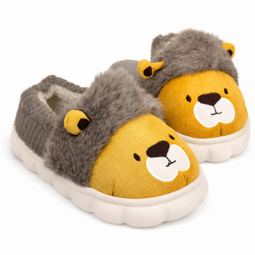 Pantufa Infantil Fechada de Leãozinho Sola Borracha Nuvem Antiderrapante Quentinha e Confortável