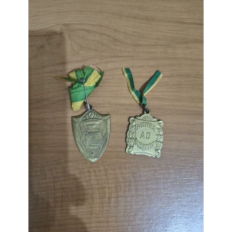 Medalhas Honra ao Mérito Vintage Antigas Lote com Duas