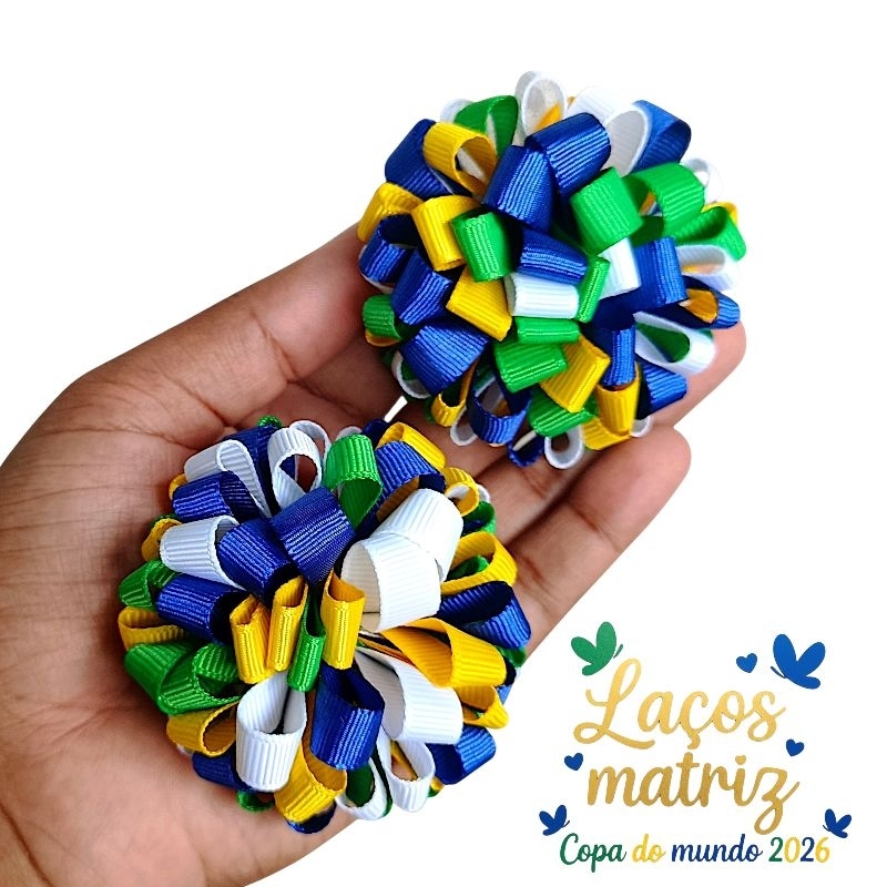 Parzinhos Laços Pompom Copa Mundo 2026 Brasil Infantil Verde e Amarelo Bico de Pato Presilha