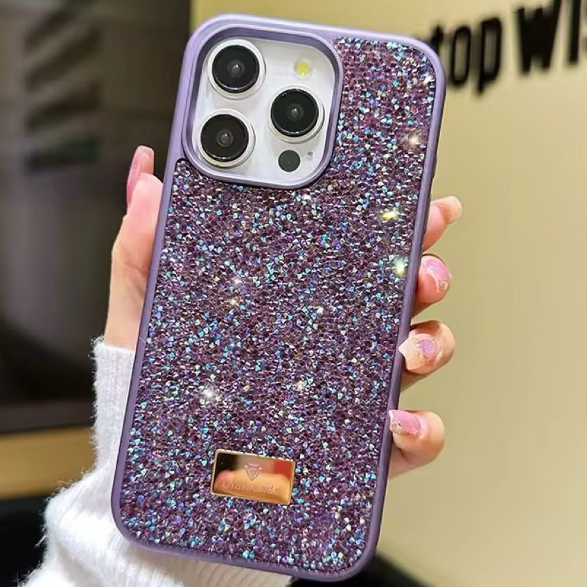 Capa Capinha para IPhone 16 / IPhone 16E / IPhone 16 Pro / IPhone 16 Pro Max Premium com  Pedras De Strass Aveludadas
