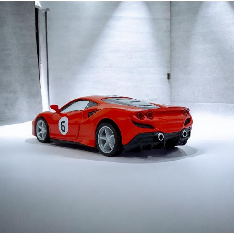 miniatura ferrari SF90 stradale carrinho de metal escala 1/36 pneu de borracha fricção colecionável