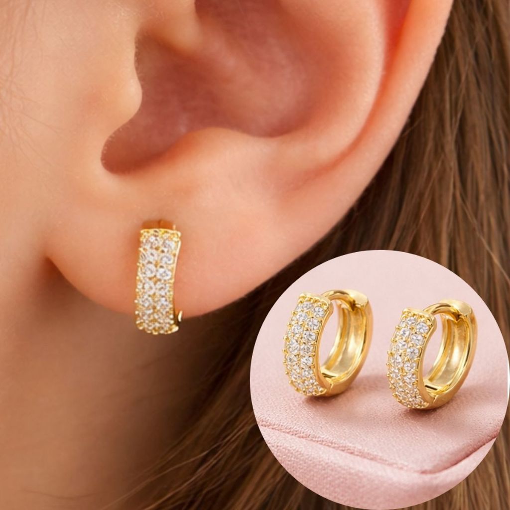 Brinco Infantil com pedrinhas argolinha 10mm com fecho click banhado a ouro 18k antialérgico