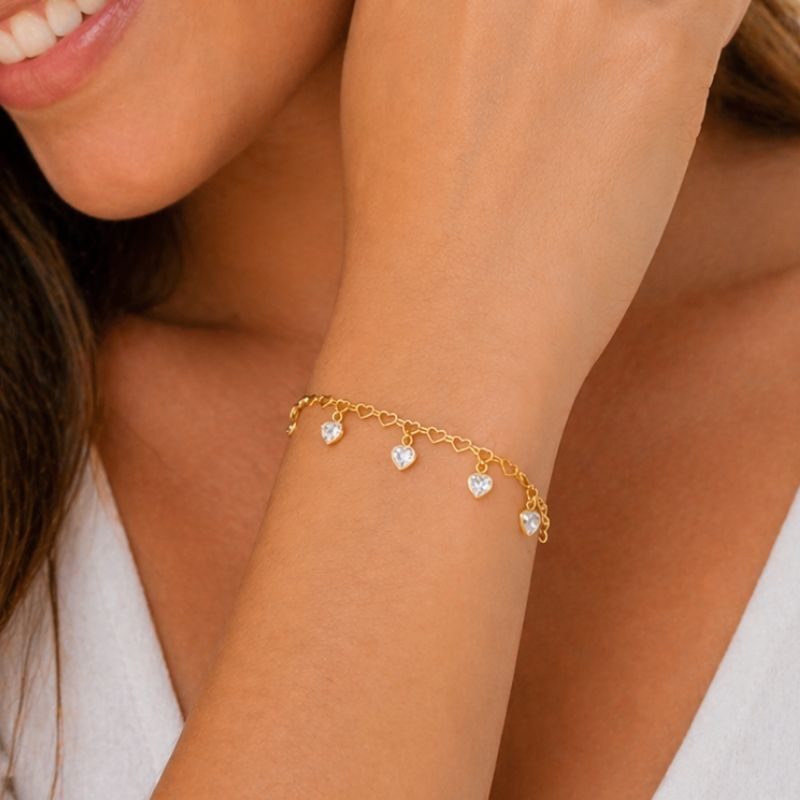 Pulseira Feminina Coração com Zircônias Banhada Ouro 18K Ajustável Delicada Luxo Presente Perfeito