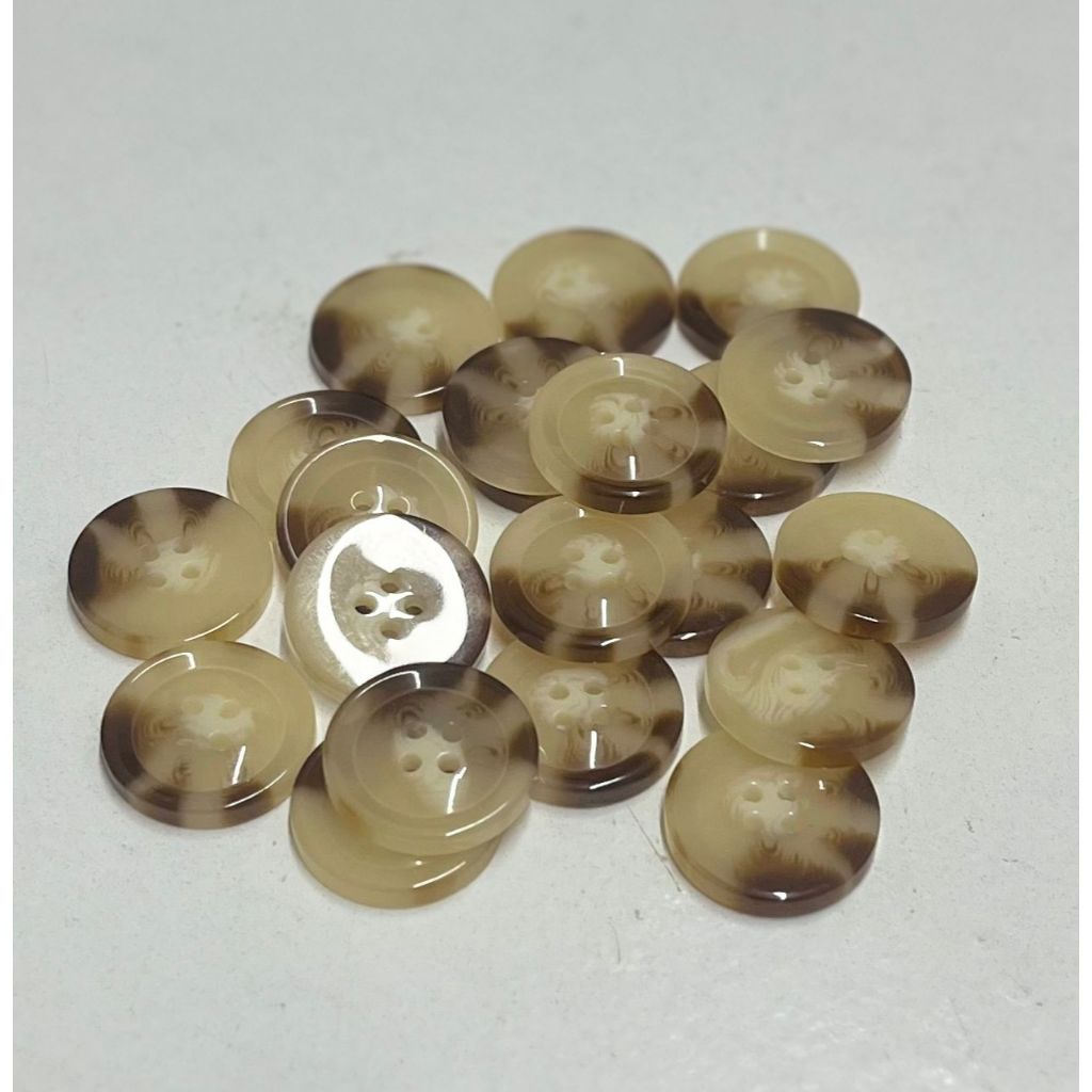 Botão de Costura Tartaruga claro 4 Furos 20mm 32L - 30/20/10 peças