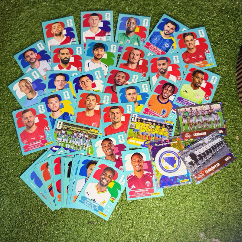 kit 40 figurinhas + 2 brilhantes SEM REPETIR Originais Copa do Mundo FIFA 2026 Panini