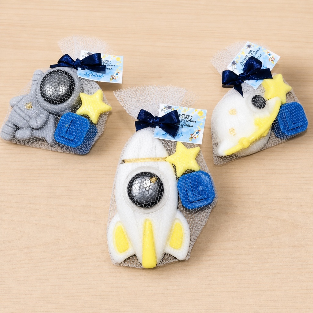 KIT10un de Lembrancinhas ASTRONAUTA/ESPAÇO de sabonete para bebê/cha de bebe/nascimento/eventos