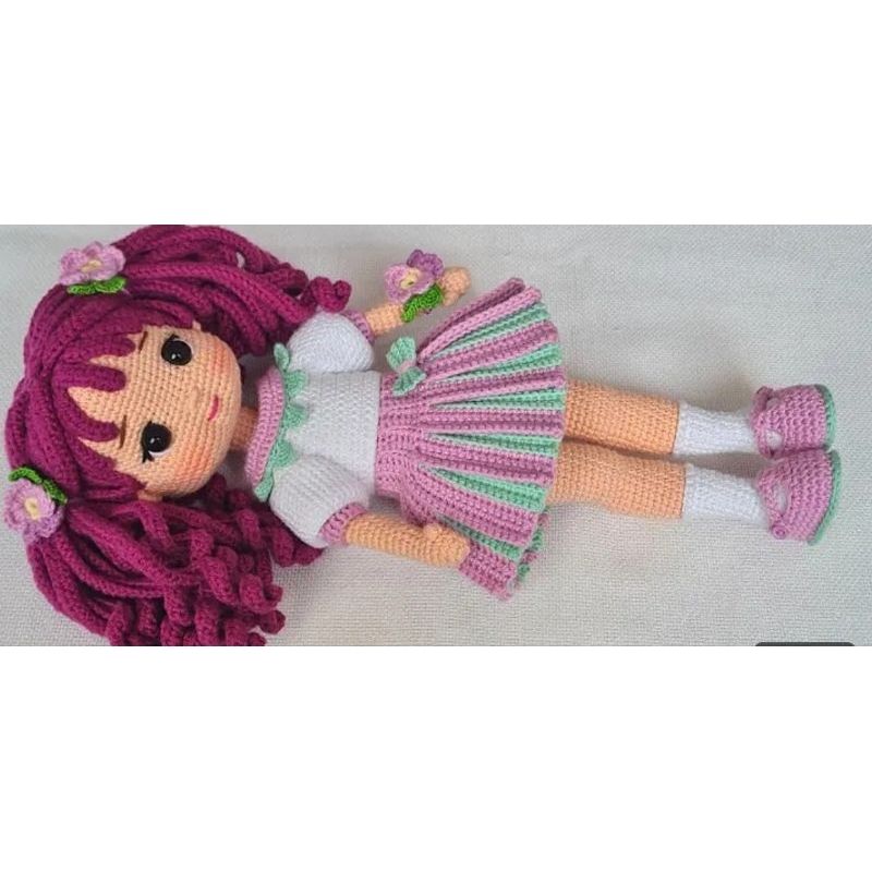 Boneca amigurumi/boneca linda