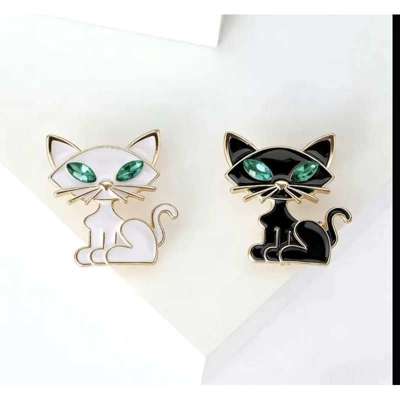 Broche Gatinho Estiloso Acessório Moda CodB22 Broche Gato Acessório Unissex Pet Estilo Atemporal Elegante e Urbana Dia a