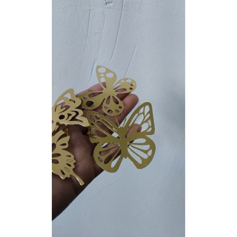 Aplique Borboletas Vazadas em Lamicote Dourado ou Prata | Topo de Bolo, Lembrancinhas e Decoração