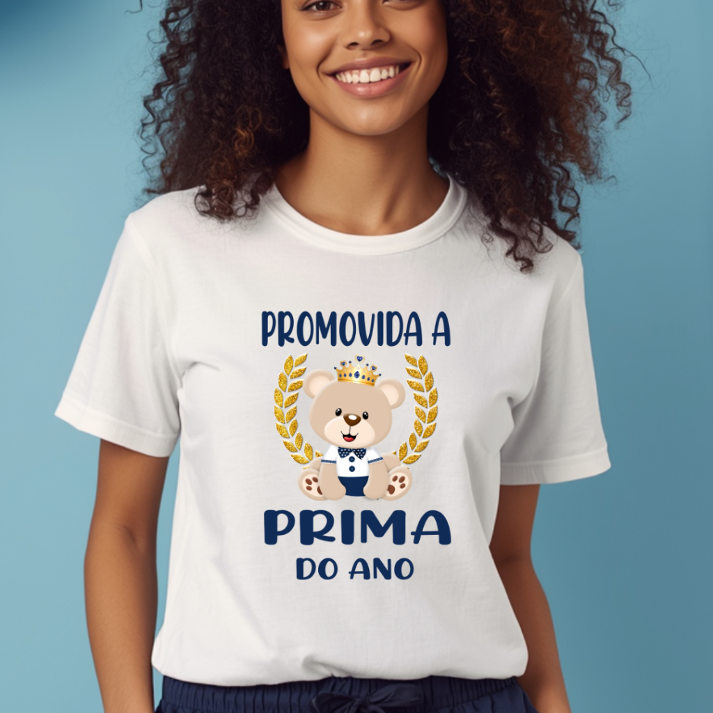 Camiseta Adulto PROMOVIDA A PRIMA DO ANO Ursinho Príncipe Realeza Azul marinho - Chá de bebê ZLprint