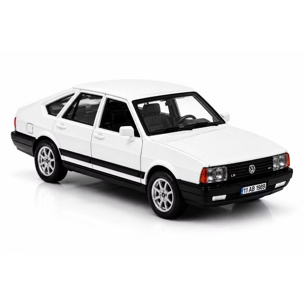 Miniatura Volkswagen Passat LS 1989 1:36 Metal Die Cast Abre Portas Fricção