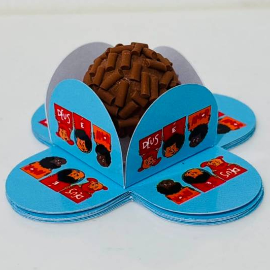 Forminha Personalizada no tema Deus é amor Três Palavrinhas|Doce Brigadeiro | Aniversário | Feliz Aniversário | Parabéns
