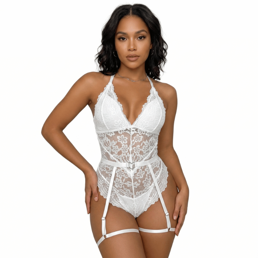 Body Feminino Sensual Rendado com Cinta Liga Coração Lingerie Sexy Feminina com Aberturas Sensuais