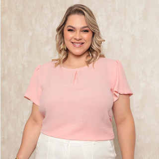 ONLYONE - BLUSA FEMININA MANGA CURTA PRINCESA PLUS SIZE DETALHE DECOTE DUNAS LEVE - BLUSAS FEMININAS