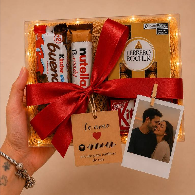 Caixa Chocolate Presente Namorado Aniversário Ferrero Rocher com Foto Polaroid e Música Personalizada