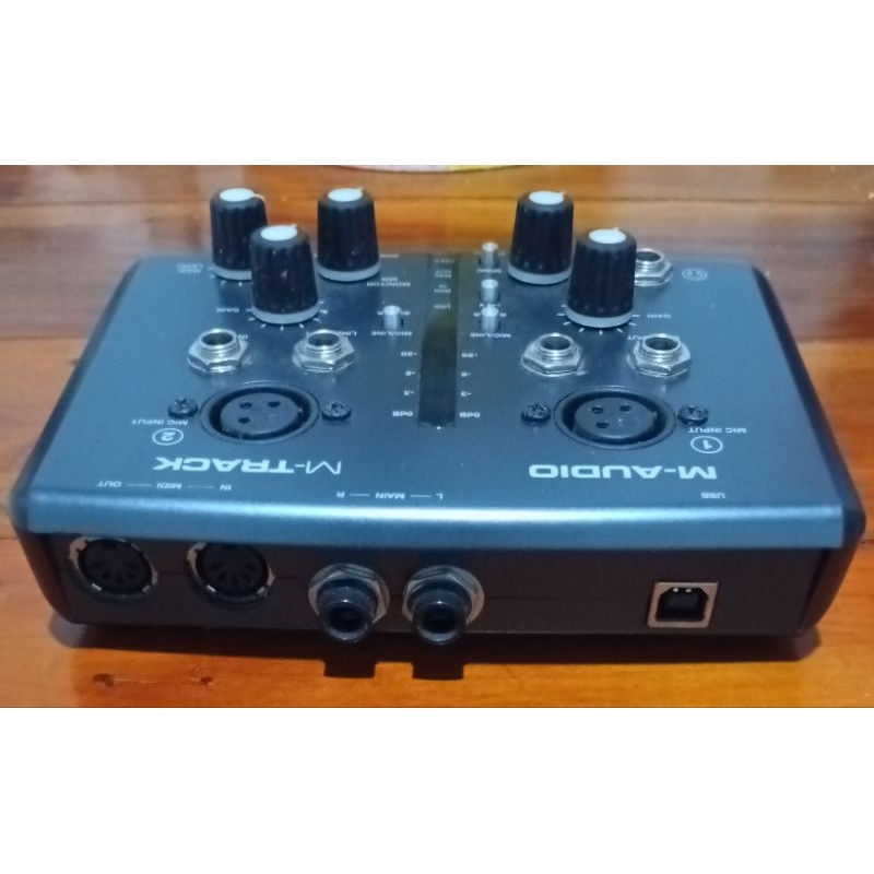 Interface de Áudio M-Audio M-Track II USB 2 Entradas + Cabo