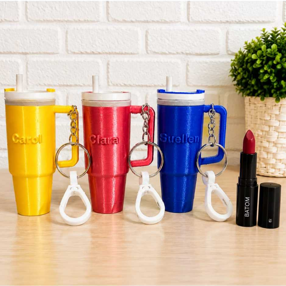 Chaveiro Mini Copo Personalizado com Nome Decorativo com Canudo e Tampa que abre Porta Batom Academia Fitness Acessório