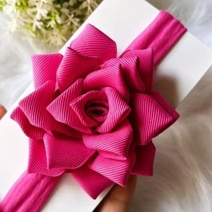 Faixa de Cabelo Bebê com Flor Rosa | Meia de Seda para Recém-Nascida | Laço
