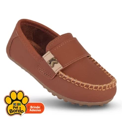 Mocassim Infantil Masculino Klin Curumim Caramelo com Detalhe em Fita e Placa Metálica
