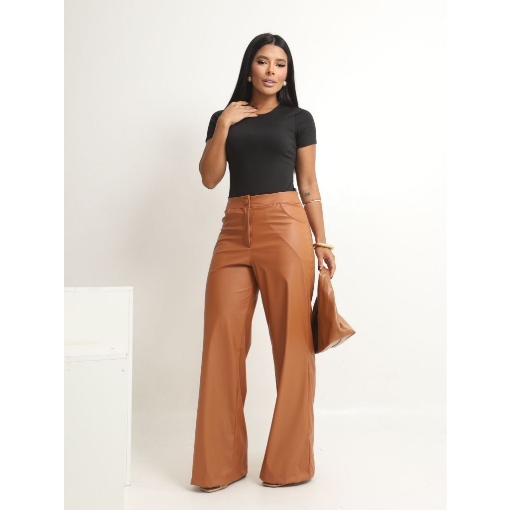 Calça Feminina Flare Couro Cintura Alta com Bolsos em Oferta na Shopee