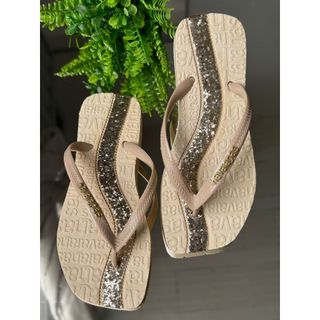 Chinelo  luxo com detalhe de Brilho na sola Macio/Confortável