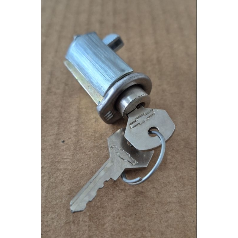 Fecho trinco Porta luvas Veraneio C10 C14 C15 D20 C60 D60