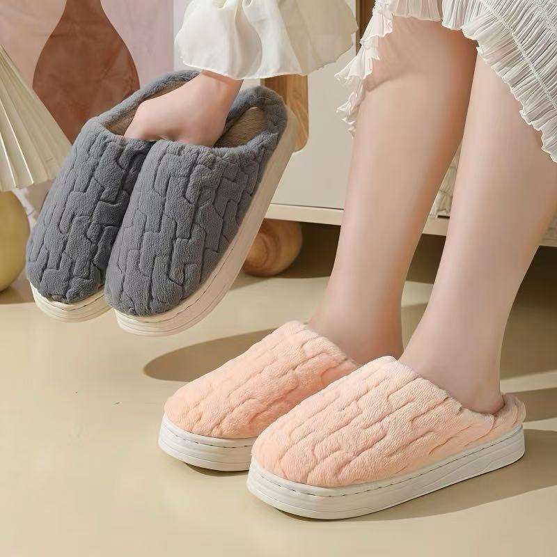 Pantufas de inverno unissex, felpudas, quentes, antiderrapantes, confortáveis ​​e macias para usar em casa.