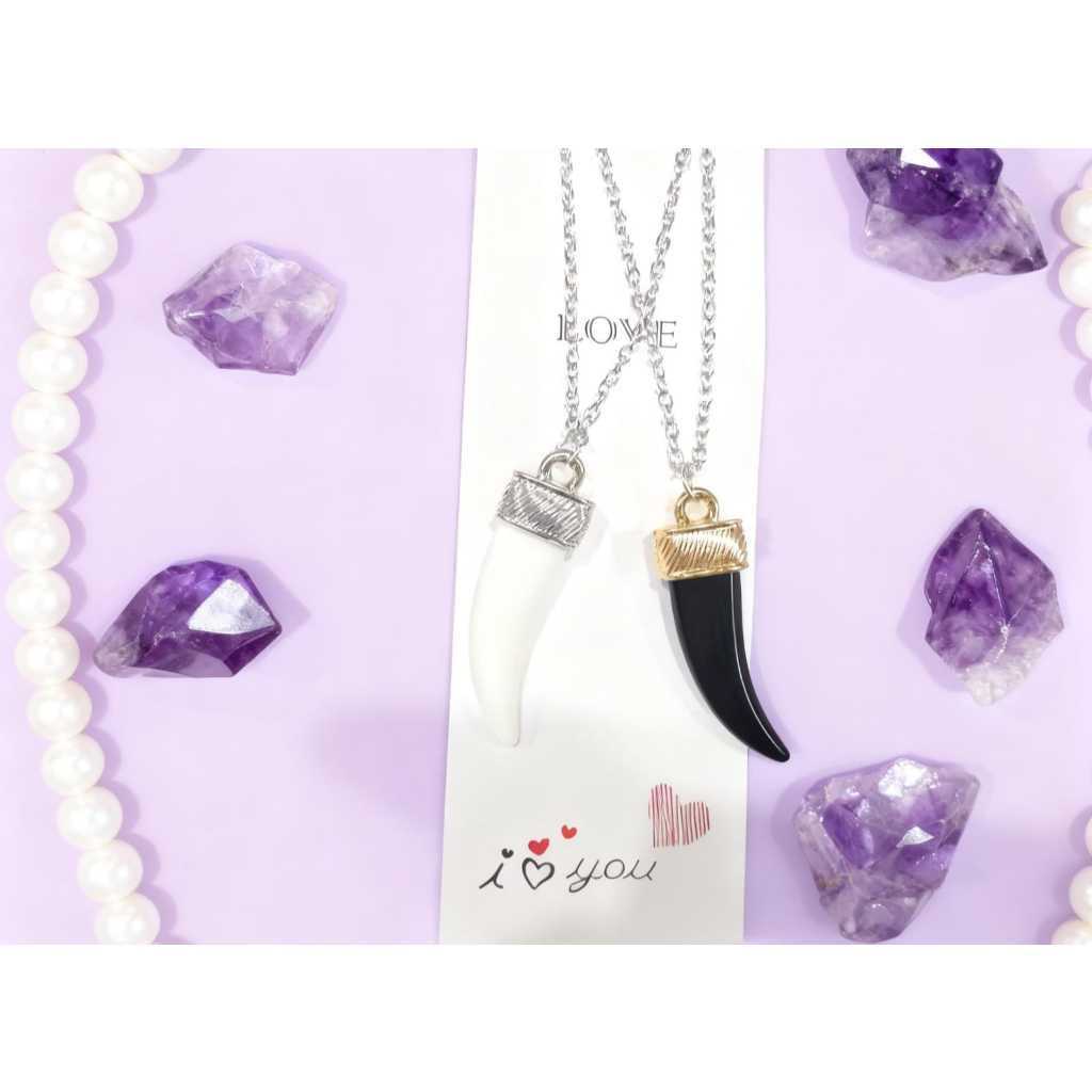 Kit 2 Colar Pinguente de Dente Lobo