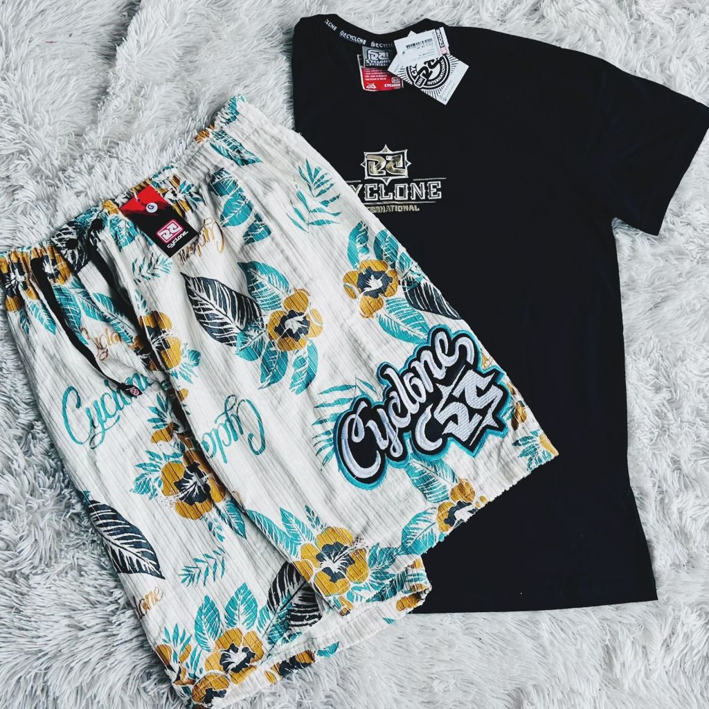 Bermuda de veludo Branca Floral cyclone + Camiseta Cyclone