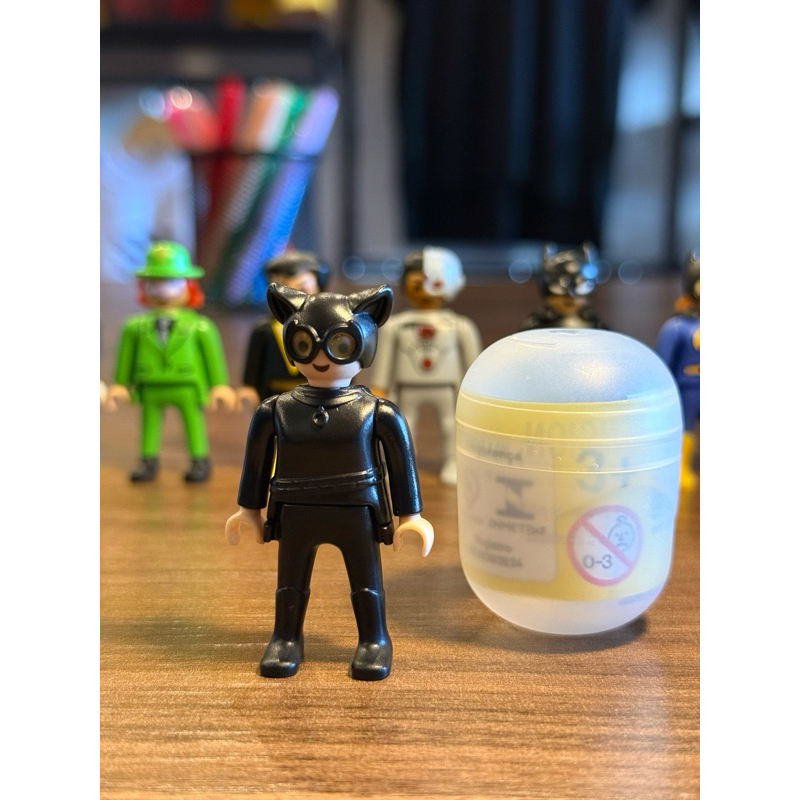 Mulher Gato DC Kinder Ovo Playmobil