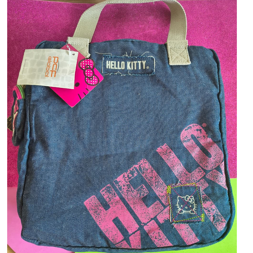 Bolsa Hello Kitty em Jeans de Ombro Grande com Chaveiro Porta Moedas na Etiqueta Super Raro Vintage