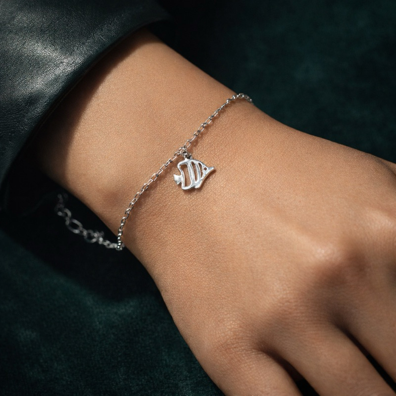 Pulseira Prata 925 Peixe Vazado Estilo Minimalista e Significativo