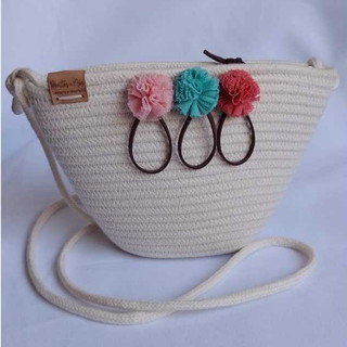 Bolsa Infantil artesanal coleção Florzinha| Bolsinha infantil de corda de algodão| Bolsinha menina