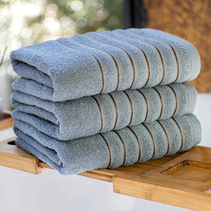 Toalha de Banho Super Macia 520g Grossa Alta Absorção Toque de Hotel Luxo 1,45x72 — imagem 1