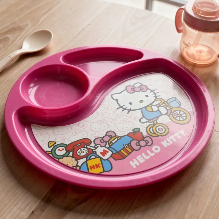 Prato Hello Kitty Infantil Criança Bebê Com Divisórias Rosa Plastico POTTE