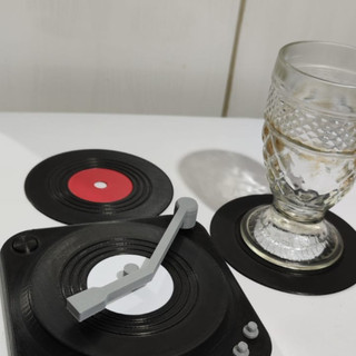 Kit 4 Porta CoposVinil Com Base Vitrola Descanso de Copos 4 pcs Porta Copos Toc Discos Retrô Decorativo Vinil
