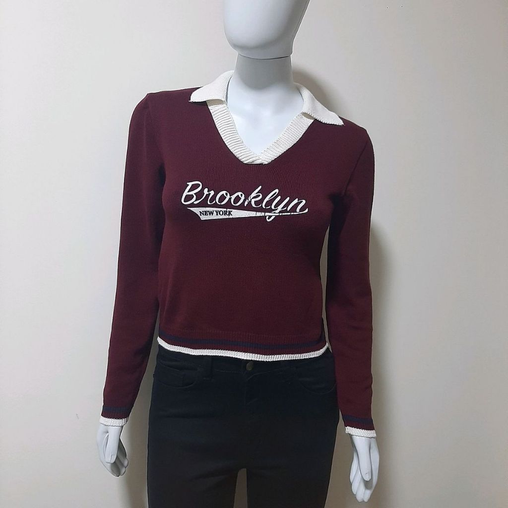 Blusa de tricô marsala com gola polo estampa brooklyn outlet