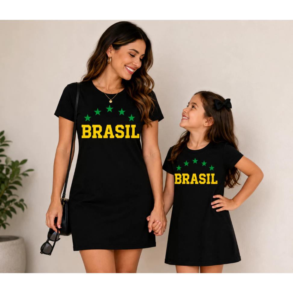 KIT VESTDO MÃE E FILHA COPA BRASIL COR PRETA ESTAMPA VERDE E AMARELA