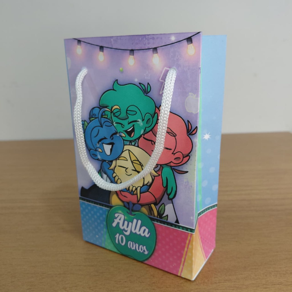 Sacolinha Surpresa MUNDO TORAJO personalizada Lembrancinhas para festa de aniversário PEGUE E MONTE