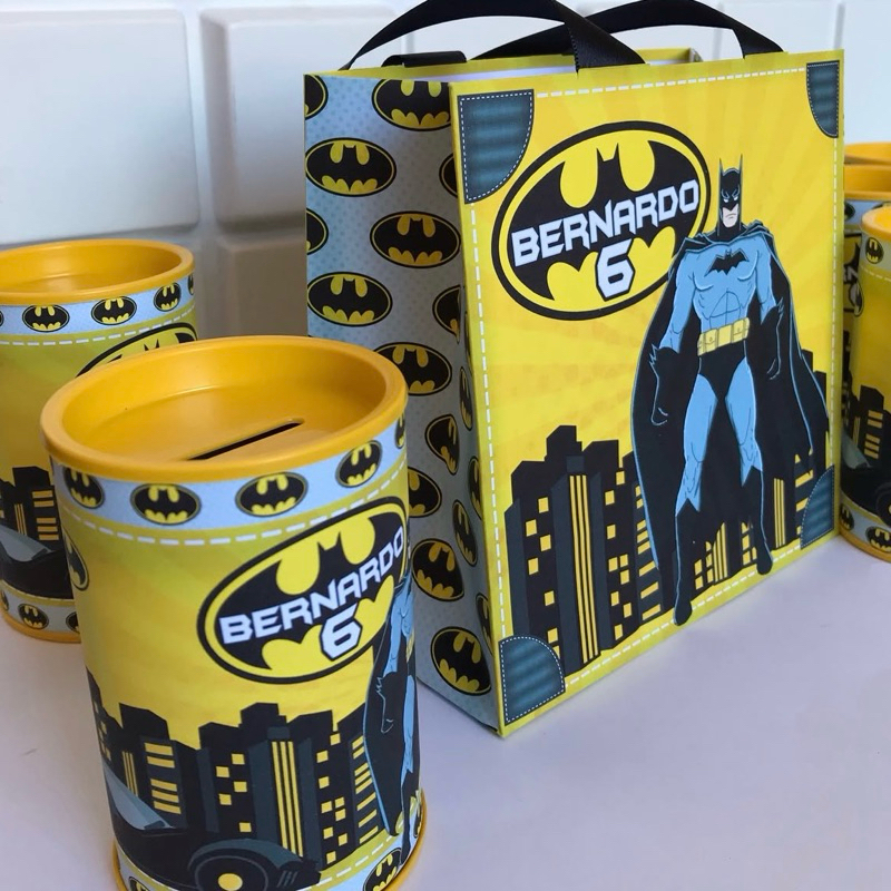 Lembrancinhas Festa 10 Cofrinhos + 10 Sacolinhas Batman - Personalizados Aniversário infantil cofre lembranças decoração