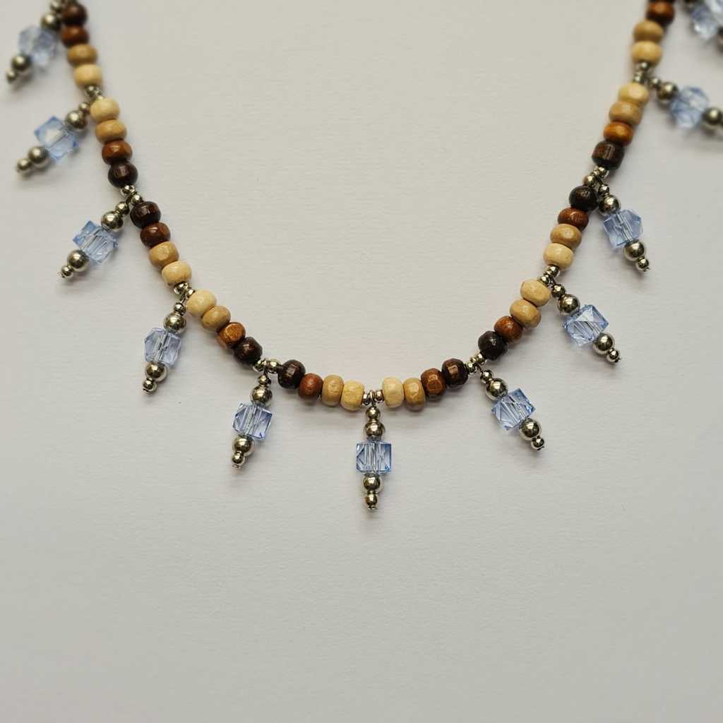 Gargantilha Boho de Madeira com Pingentes Azuis | Colar Artesanal Feminino