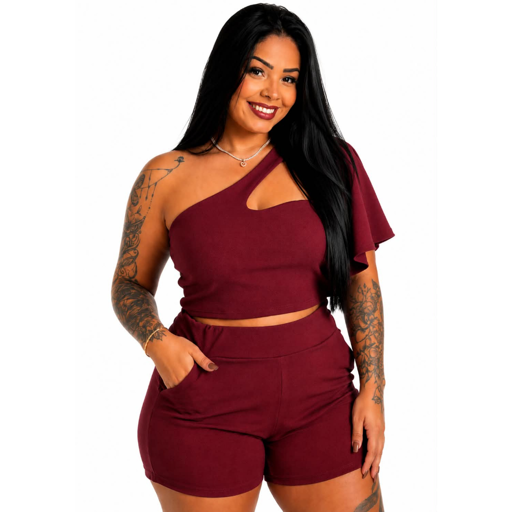 Conjunto Plus Size Feminino em Malha Crepe com Cropped Transpassado e Short Veste44