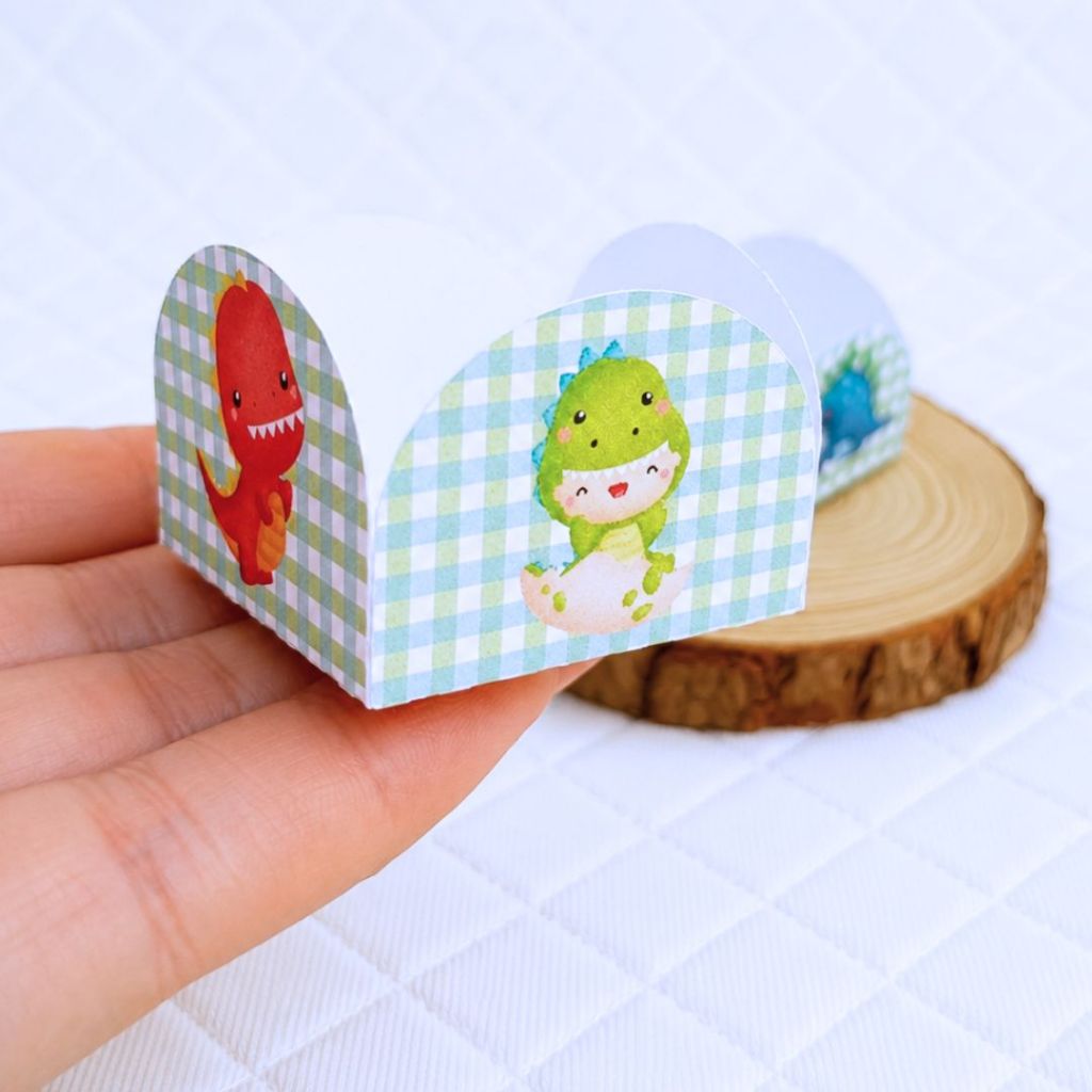 Forminhas para Docinhos Personalizadas 4 Pétalas Brigadeiro Festa Aniversário tema Dinossauro Baby