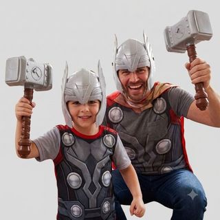 Kit 02 Brinquedos Marreta Martelo Trovão Herói Thor Máscara Elmo Plástica Cosplay Acessório Fantasia