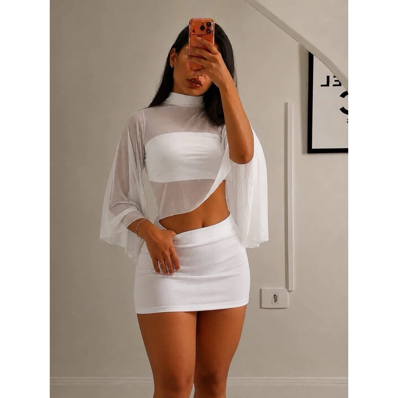 CROPPED COM TÚLIO E SAIA GRINGA NO SUPLEX DAS INFLUENCIADORAS — imagem 1