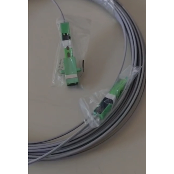 10 METROS fibra óptica com conector + emenda(passante) +PREGO