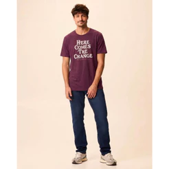 Camiseta Masculina Estampa Lettering Frontal Em Malha Algodão